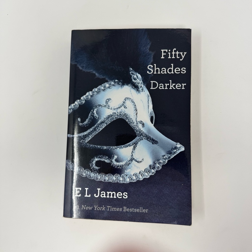 Fifty Shades Darker E. L. James Novel Book Paperback New